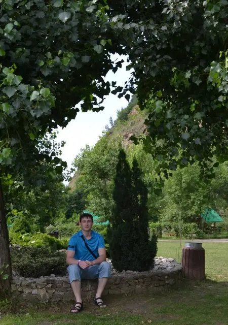 Вова из Мукачева, ищу на сайте знакомства на одну ночь