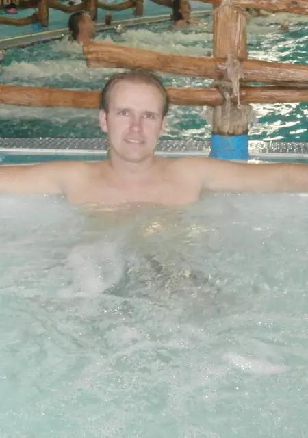 Игорь из Мозыря, мне 39, познакомлюсь для вирта