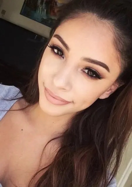 Александра из Калинковичей, ищу на сайте приятное времяпровождение