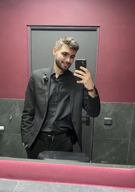 Даня из Одессы, ищу на сайте знакомства без обязательств