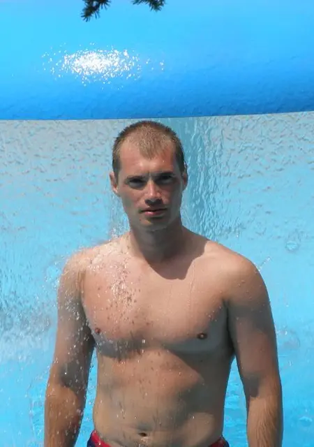 Евгений из Кременчуга, мне 45, познакомлюсь для постоянных отношений