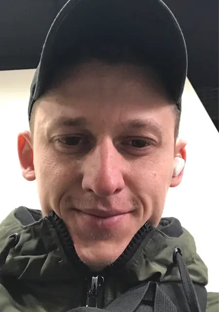 Руслан из Тернополя, мне 23, познакомлюсь на одну ночь