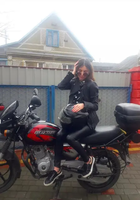 Діанка из Житомира, мне 20, познакомлюсь для общения