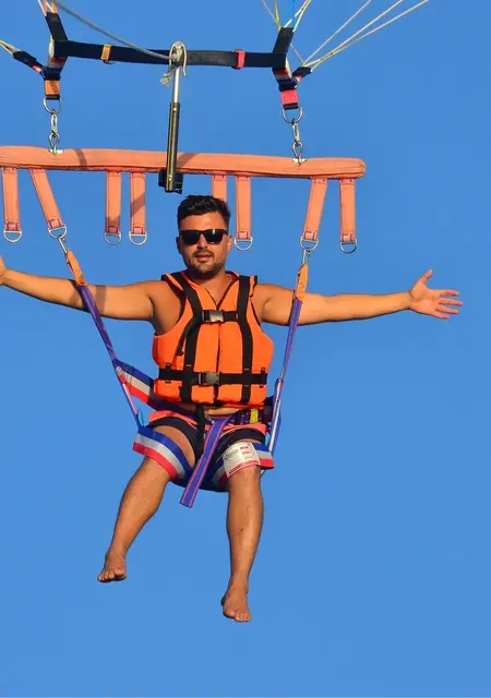 Я Gürkan, 33, знакомлюсь для открытые отношения в Анталии