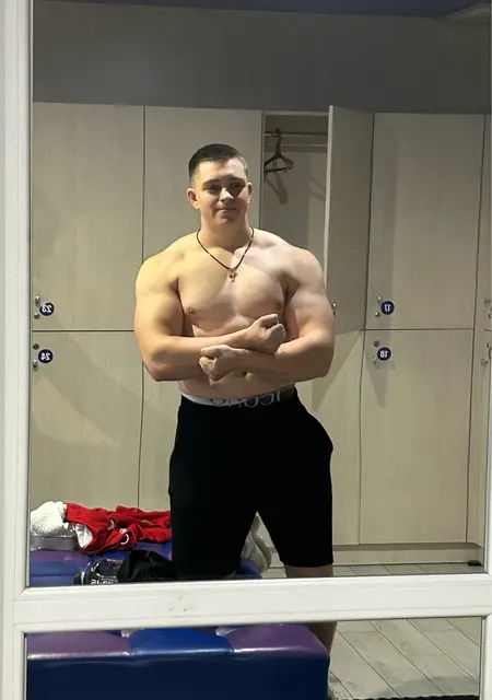 Я Danya, 20, из Одессы, ищу знакомства без обязательств