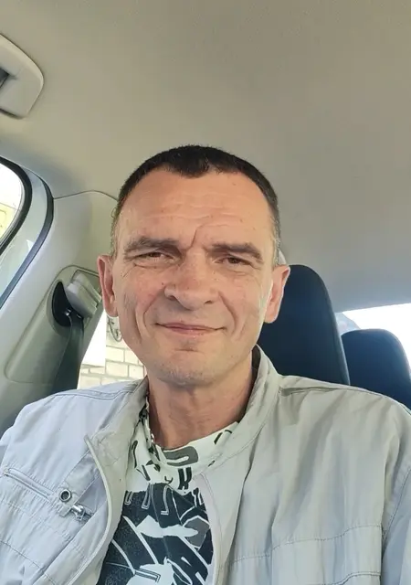 Dmitry из Минска, мне 52, познакомлюсь для общения