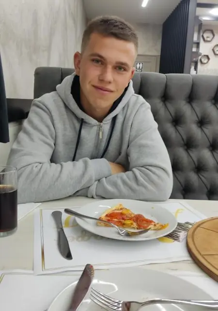 Я Дмитрий, 24, знакомлюсь для приятного времяпровождения в Люблине
