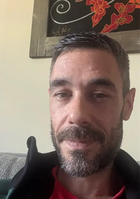 Я Manuel, 40, из Мадрида, ищу знакомства без обязательств