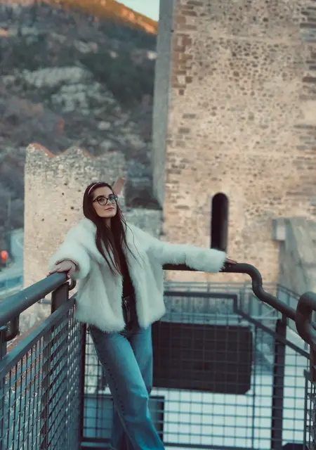 Я Aurora, 20, знакомлюсь для дружбы в Риме