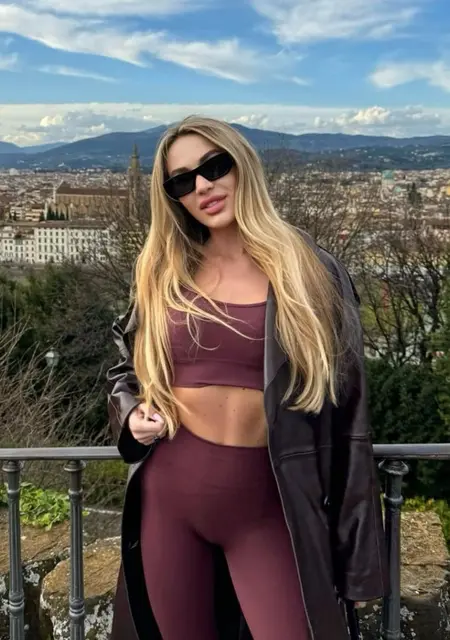 Vitalina from London, 40 years old, ready to meet for chat