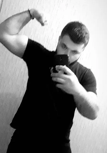 Я Vitaliy, 27 років, знайомлюсь на одну ніч у Коломия