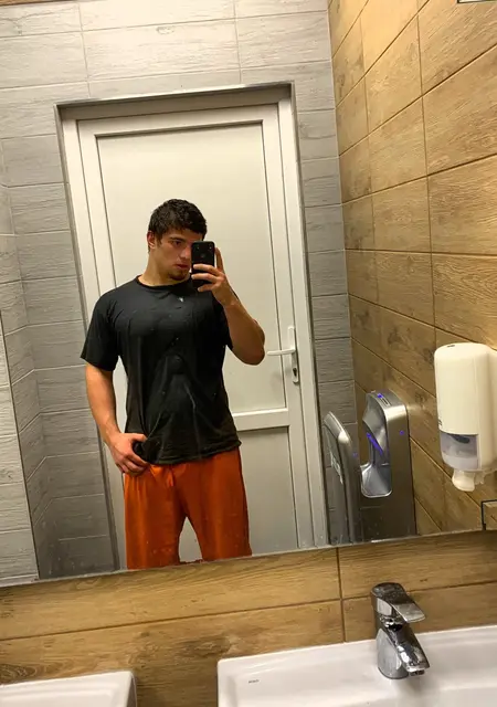 Рамазан з Запоріжжя, мені 21 років, познайомлюсь без зобов'язань