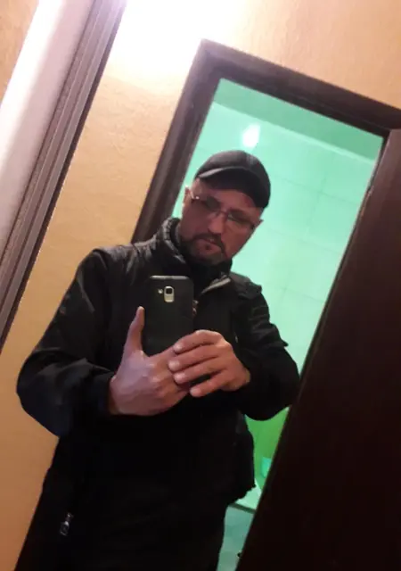 Я Евгений, 45, знакомлюсь для приятного времяпровождения в Кривом Роге