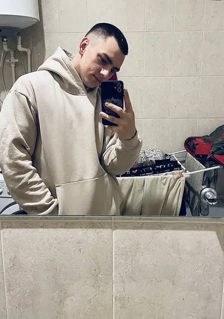 Я Kotan, 21 років, знайомлюсь для відкриті стосунки у Харкові