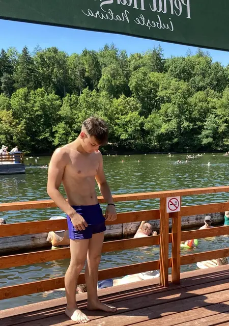 Я Ionut, 18, из Пьятра-Нямц, ищу знакомство для открытые отношения