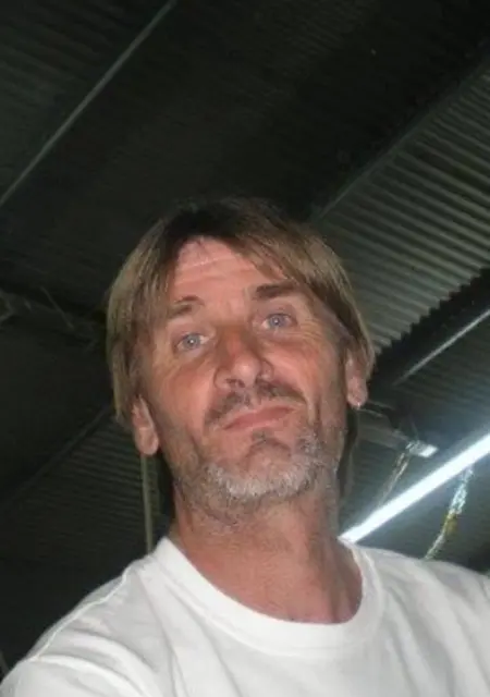 Я Jhon, 59, знакомлюсь для приятного времяпровождения в Кильмес