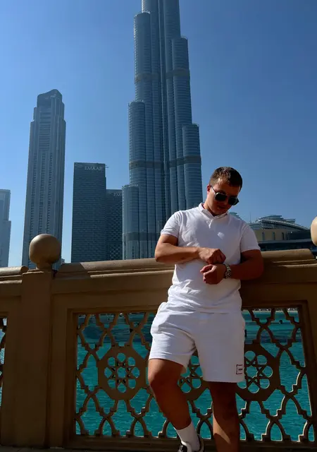 Александр из Шарджи, мне 29, познакомлюсь для вирта