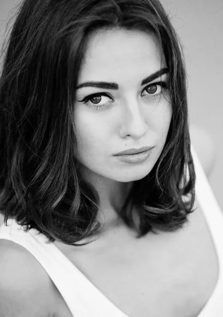 Я Марина, 29, знакомлюсь без обязательств в Луцке