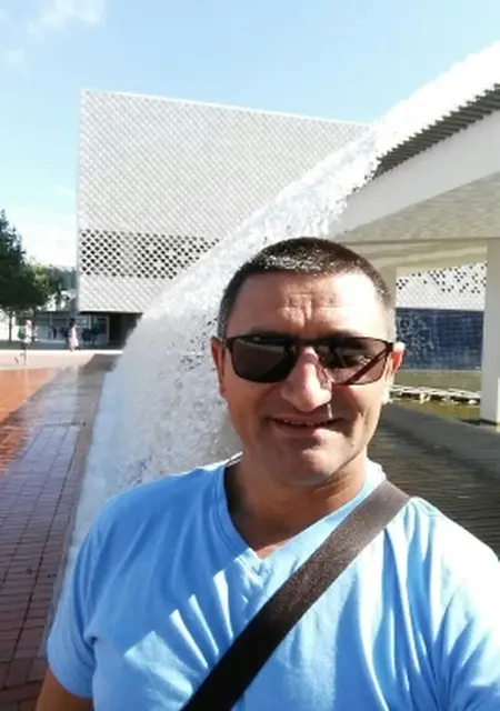 Nick из Ужгорода, мне 49, познакомлюсь на одну ночь