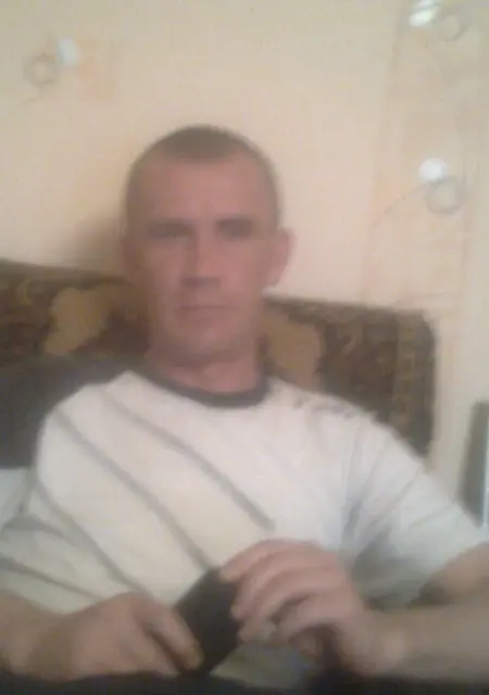 Я Maksim, 45 років, знайомлюсь для постійних стосунків у Павлограде