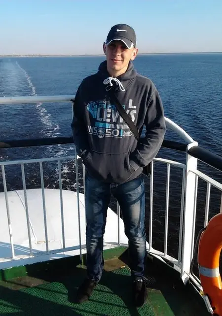 Костя из Новополоцка, мне 35, познакомлюсь на одну ночь