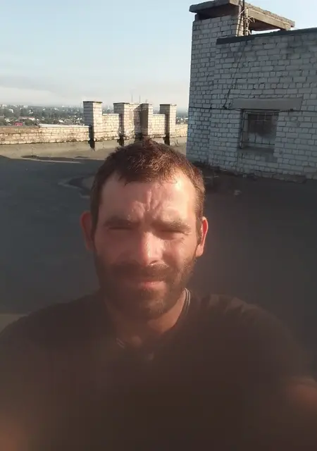 Я Андрей, 39, из Кропивницкого, ищу знакомства без обязательств