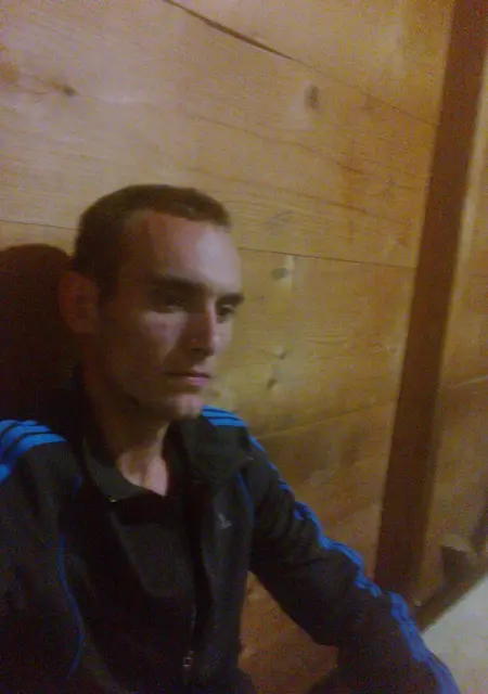 Я Рома, 37, из Ивано-Франковска, ищу знакомства на одну ночь