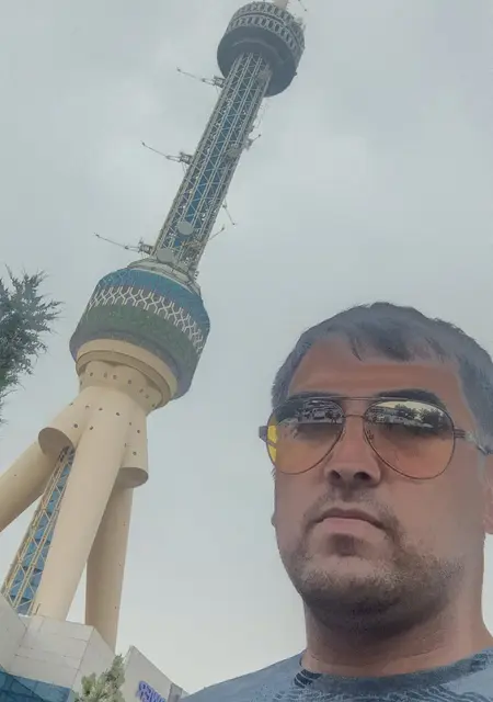 Я Неъмат Раджабов, 25, знакомлюсь на одну ночь в Бухаресте