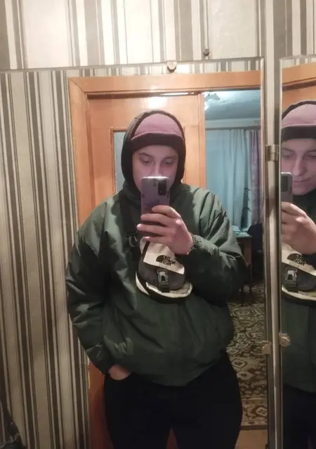 Тимофей из Могилёва, мне 20, познакомлюсь на одну ночь