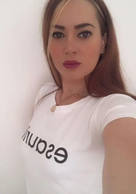 Я Ana, 34, знакомлюсь в Риме