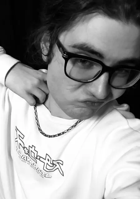 Я Влад, 22 років з Кропивницького, шукаю знайомство для дружби