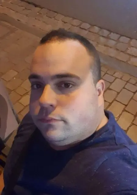 Я Gefickter Boy, 29, из Берлина, ищу знакомство