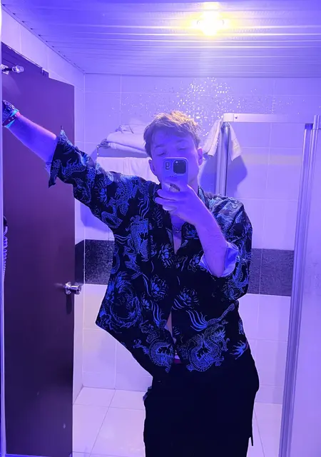 Никита из Аланьи, ищу на сайте знакомства на одну ночь