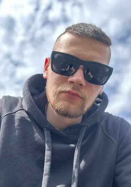 Я Vladislav, 26 років з Сум, шукаю знайомство для постійних стосунків