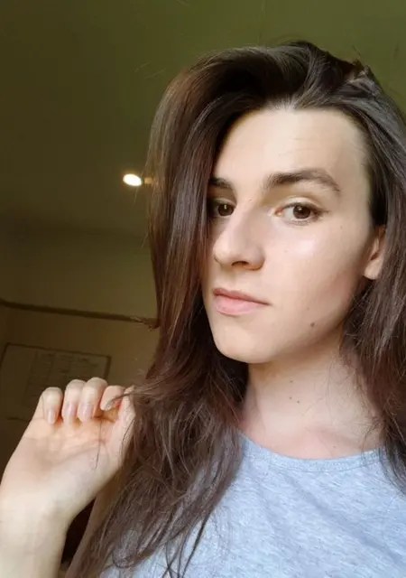 Я She Her, 19, из Афин, ищу знакомство