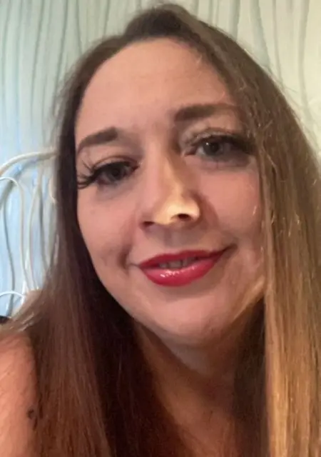 Katie из Лондона