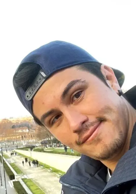 Njser из Парижа, мне 34, познакомлюсь