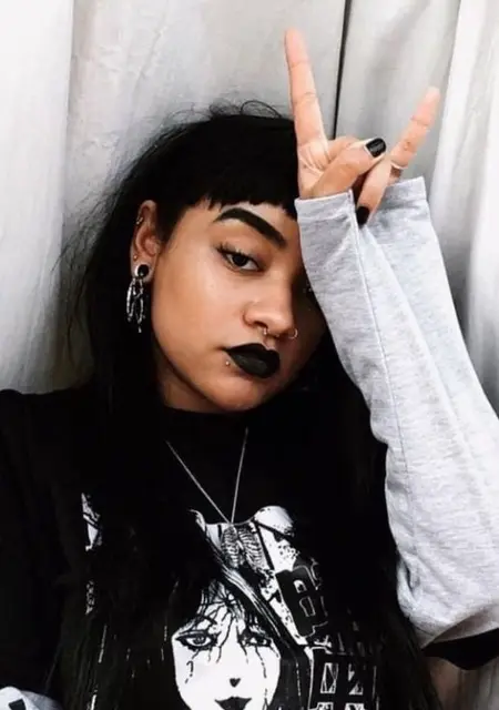 Sian Thornton from London, 23 years old, ready to meet