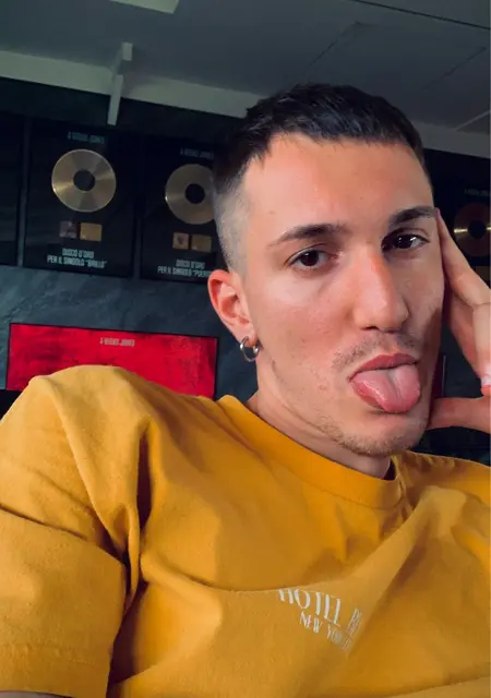 Я Alessandro, 29, знакомлюсь для дружбы в Риме