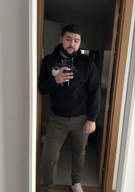 Sebas de Madrid, tengo 26 años, lista para conocer para conversación virtual