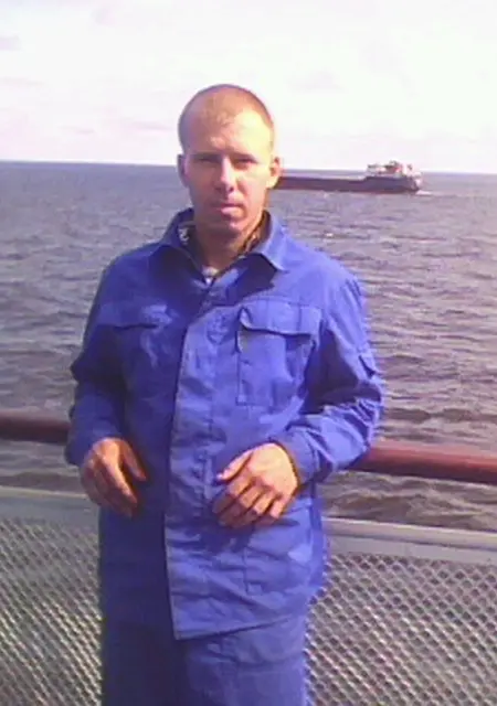 Я Игорь, 35, из Лиды, ищу знакомства без обязательств