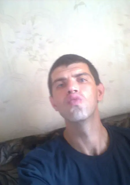 Виталик из Харькова, мне 51, познакомлюсь на одну ночь