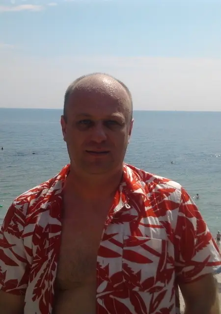 Юрий из Ивано-Франковска, мне 46, познакомлюсь без обязательств