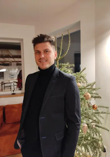 Alex из Запорожья, мне 38, познакомлюсь на одну ночь