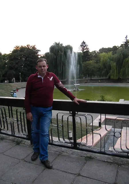 Я Alex, 43, из Шепетовки, ищу знакомства на одну ночь