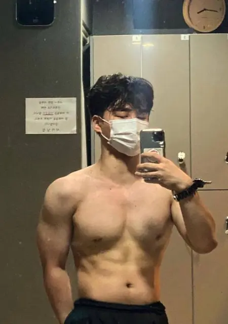 Я Мир, 25, знакомлюсь для вирта в Бишкеке