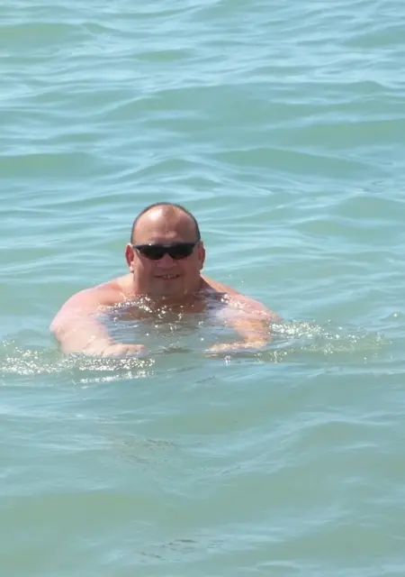 Олег из Витебска, мне 49, познакомлюсь на одну ночь