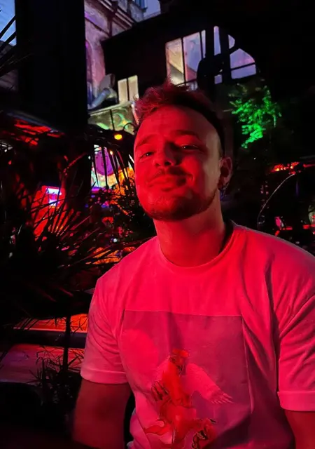 Danil з Києва, шукаю на сайті знайомства на одну ніч