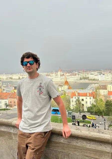 David de Pamplona, tengo 29 años, listo para conocer para pasatiempo agradable