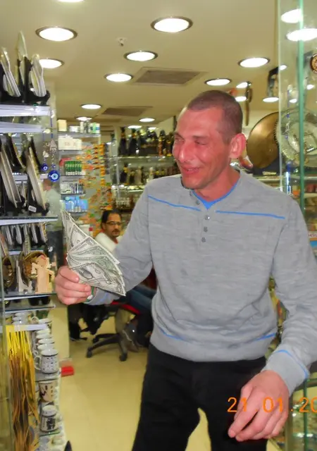 Леонид из Бобруйска, ищу на сайте знакомства на одну ночь